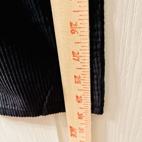 Levi's High Waisted Mom Jeans Women's 31 X 30 Corduroy Black Relaxed Tapered - Picture 9 of 13